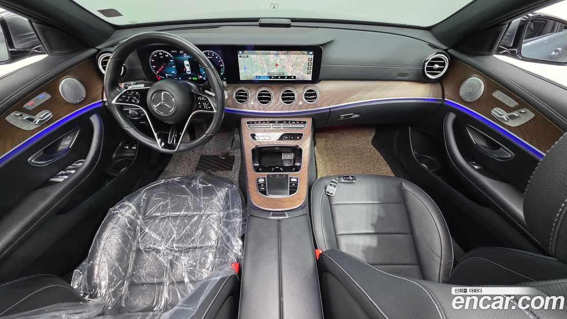 Mercedes-Benz E-Class 2021