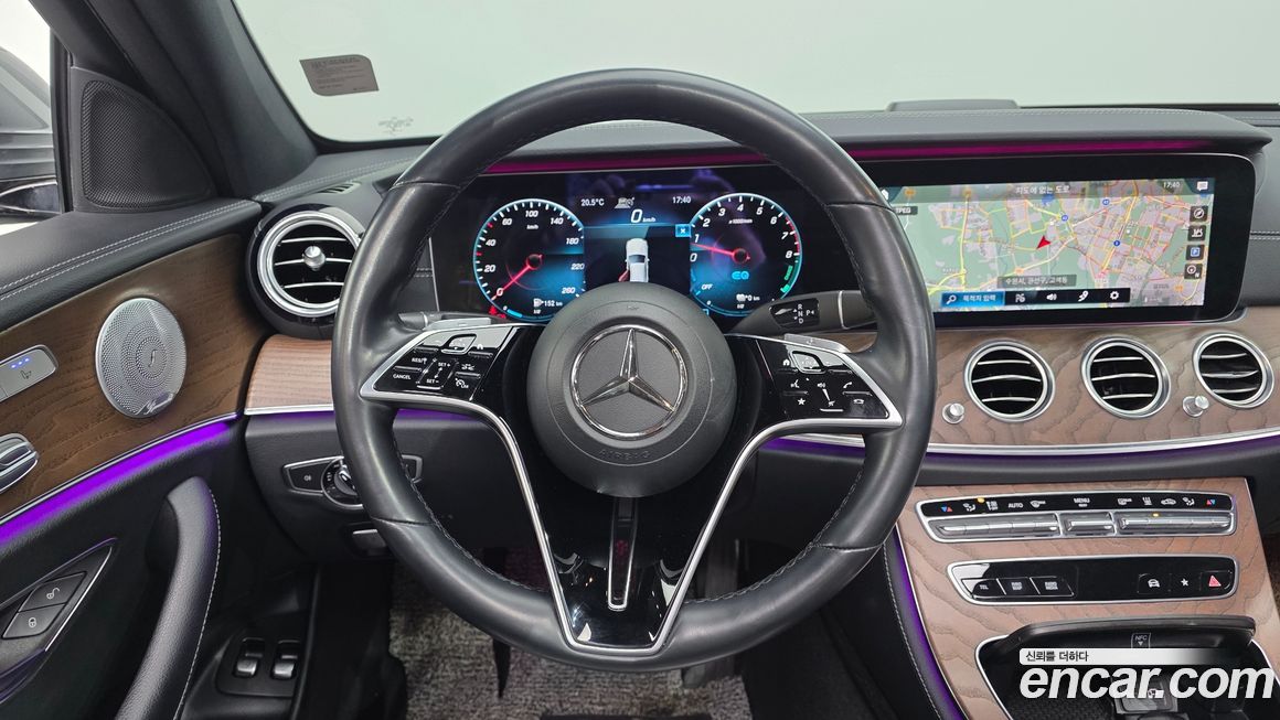 Mercedes-Benz E-Class 2021