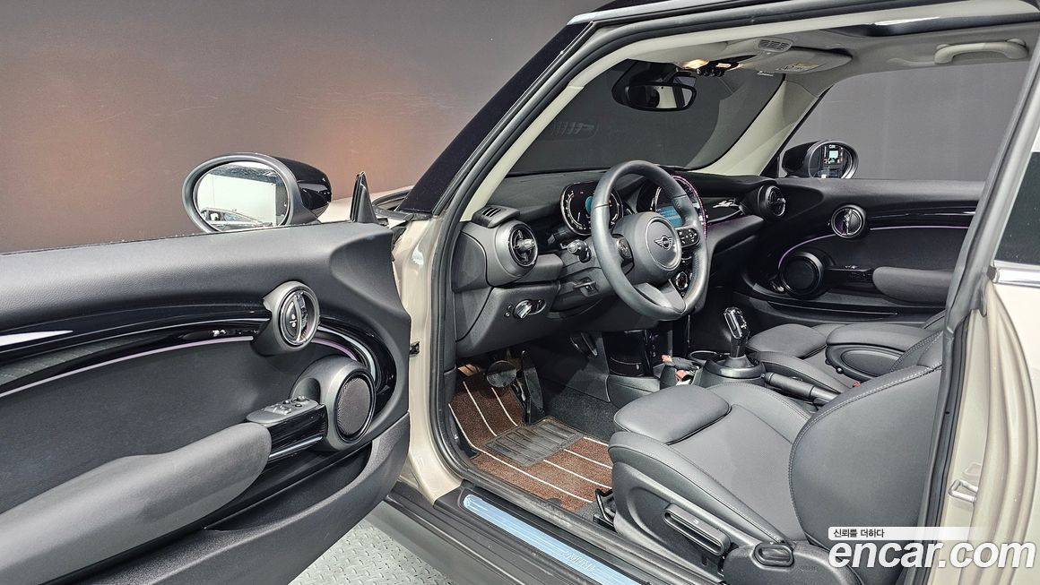 Mini Cooper 2024