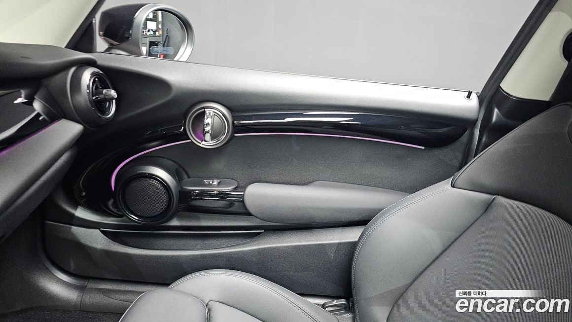 Mini Cooper 2024