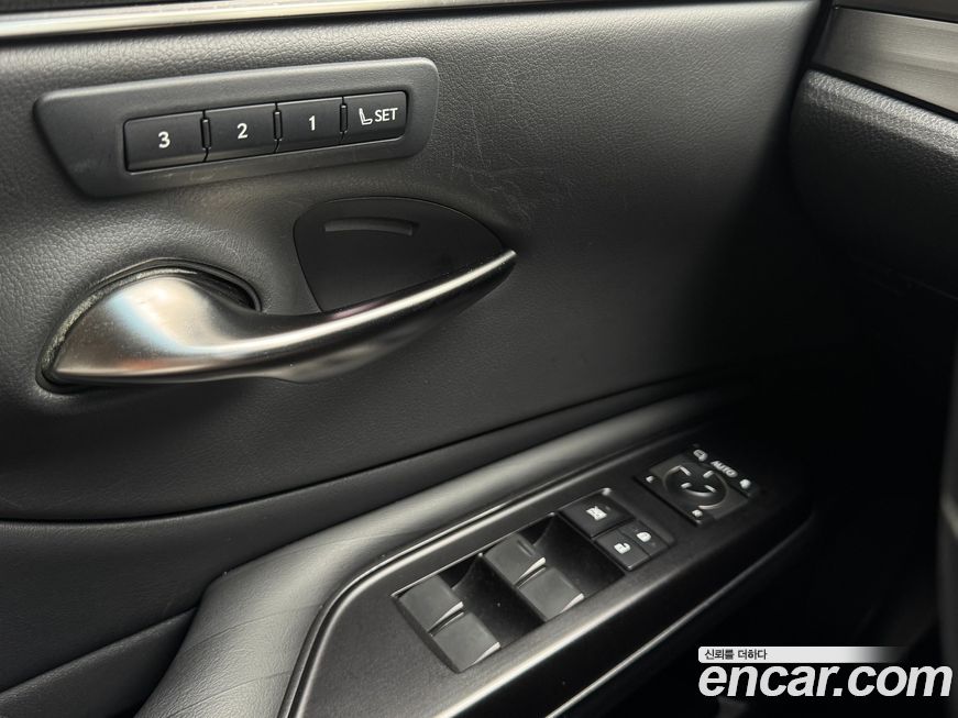 Lexus ES 2020