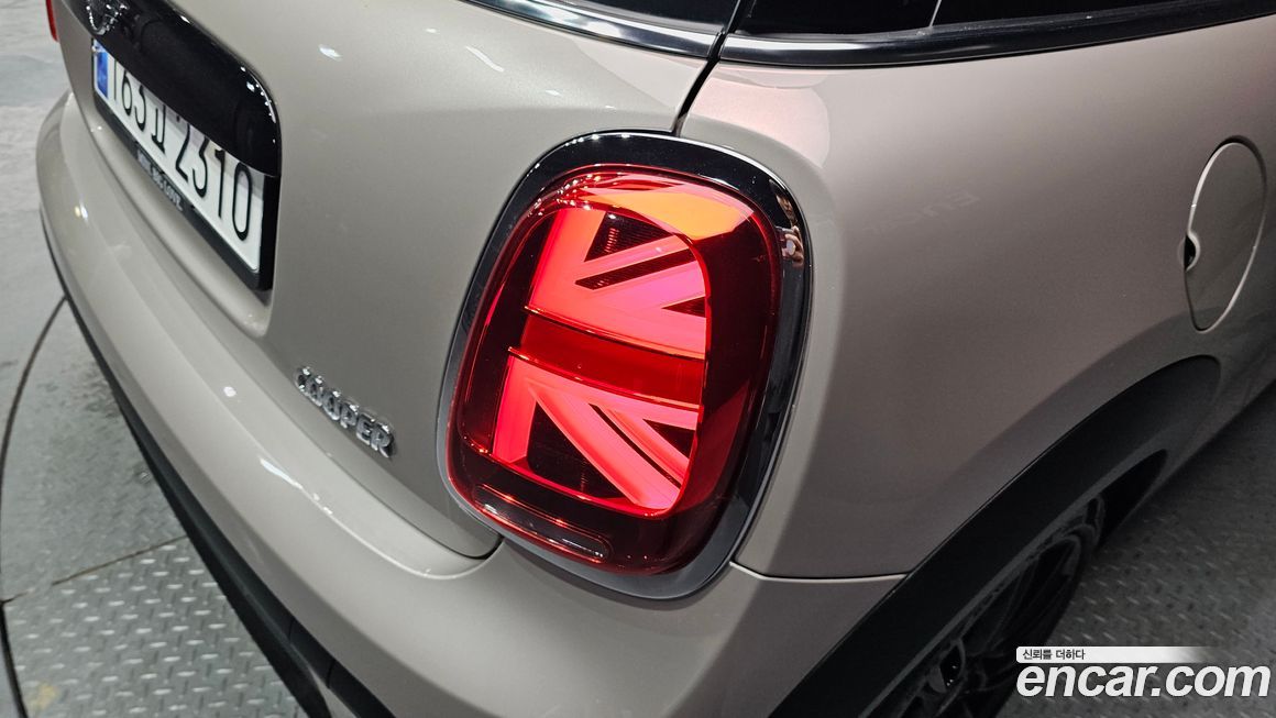 Mini Cooper 2024