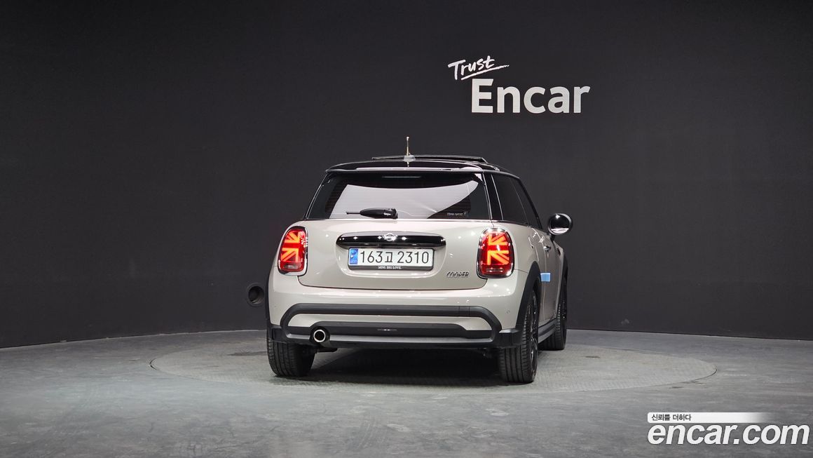 Mini Cooper 2024