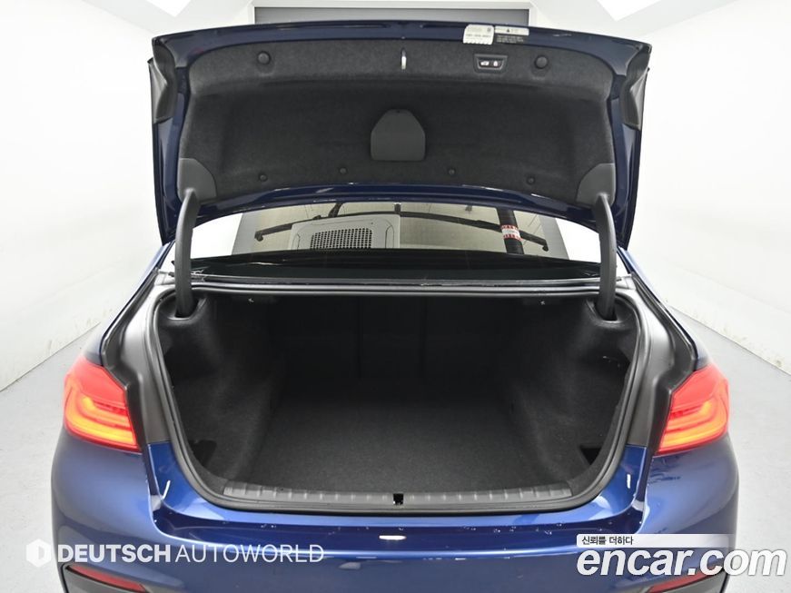 BMW 5-Series 2020