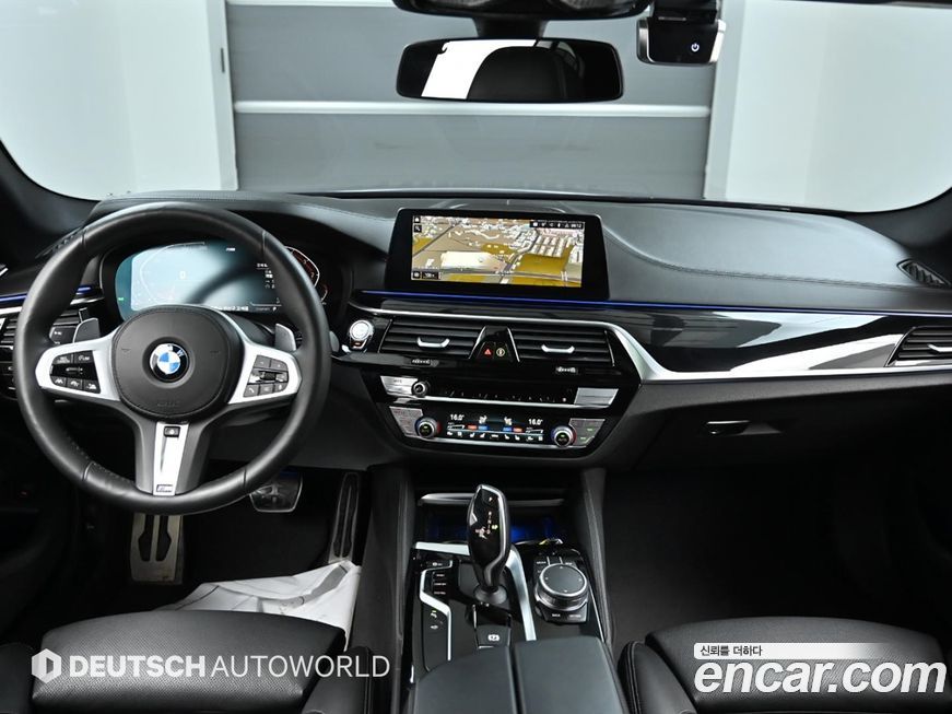 BMW 5-Series 2020