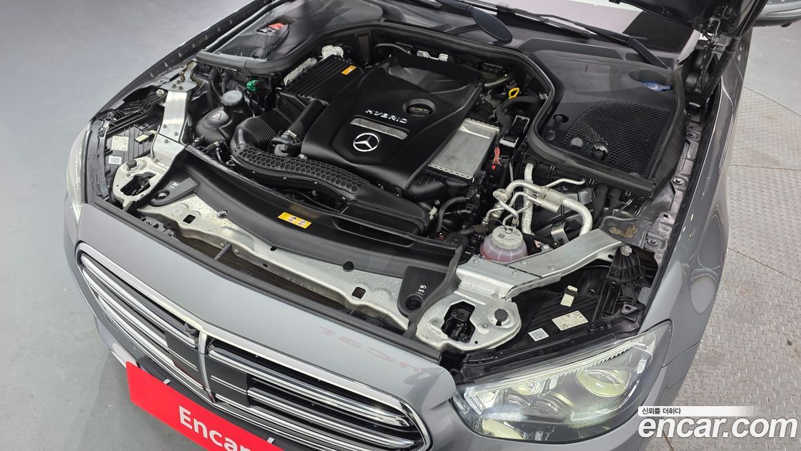 Mercedes-Benz E-Class 2021