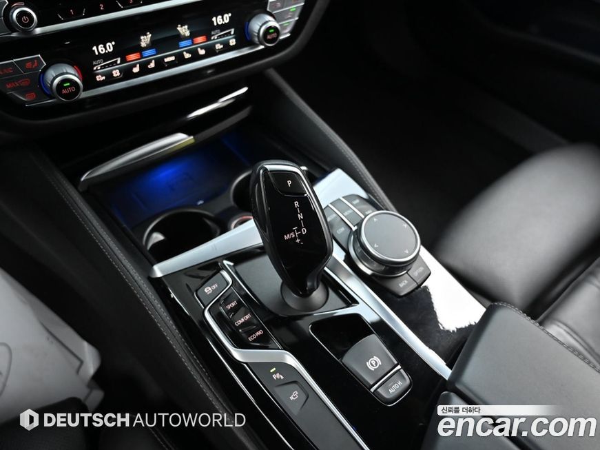 BMW 5-Series 2020