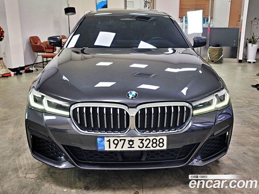 BMW 5-Series 2022