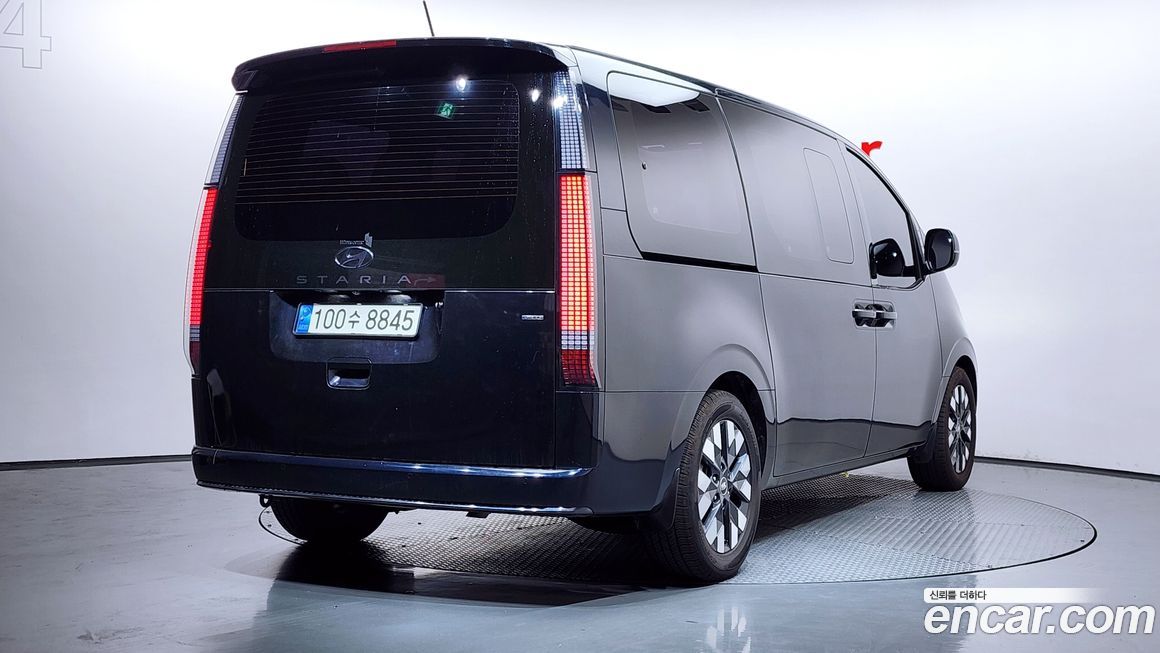 Hyundai Staria 2022