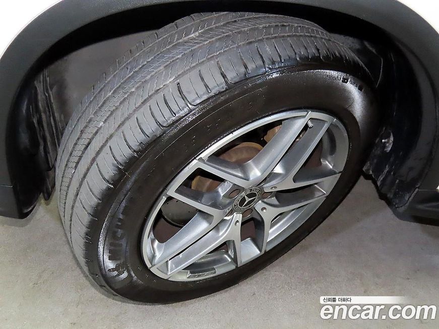 Mercedes-Benz GLC-Class 2019