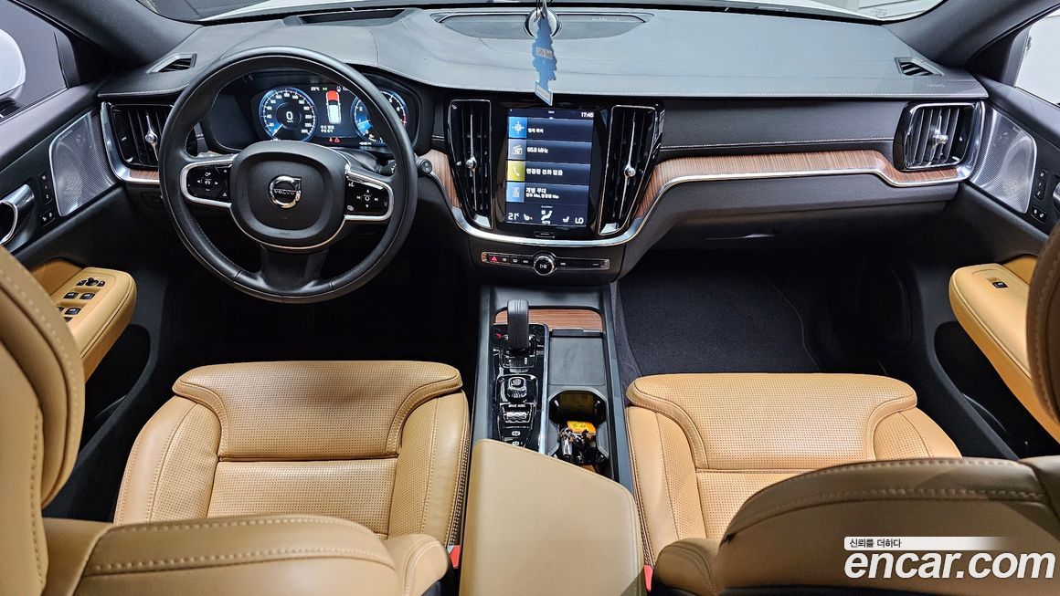 Volvo V60 2021