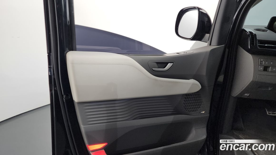 Hyundai Staria 2022
