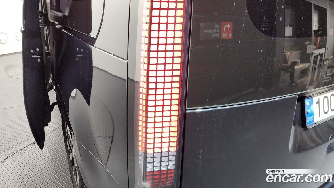 Hyundai Staria 2022