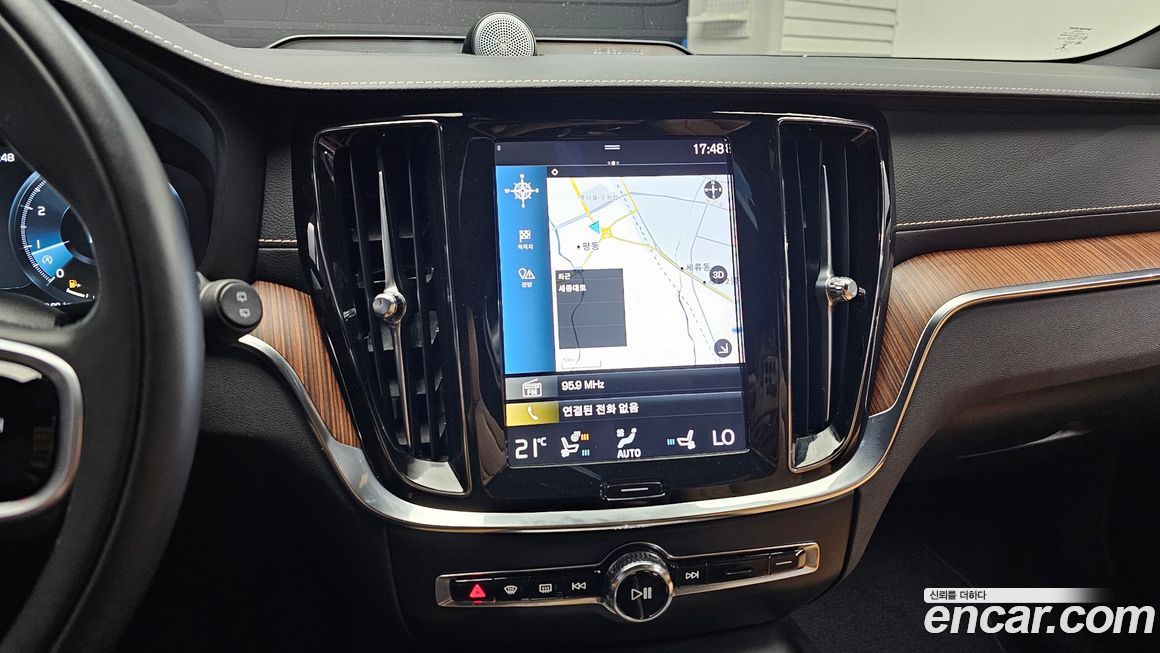 Volvo V60 2021
