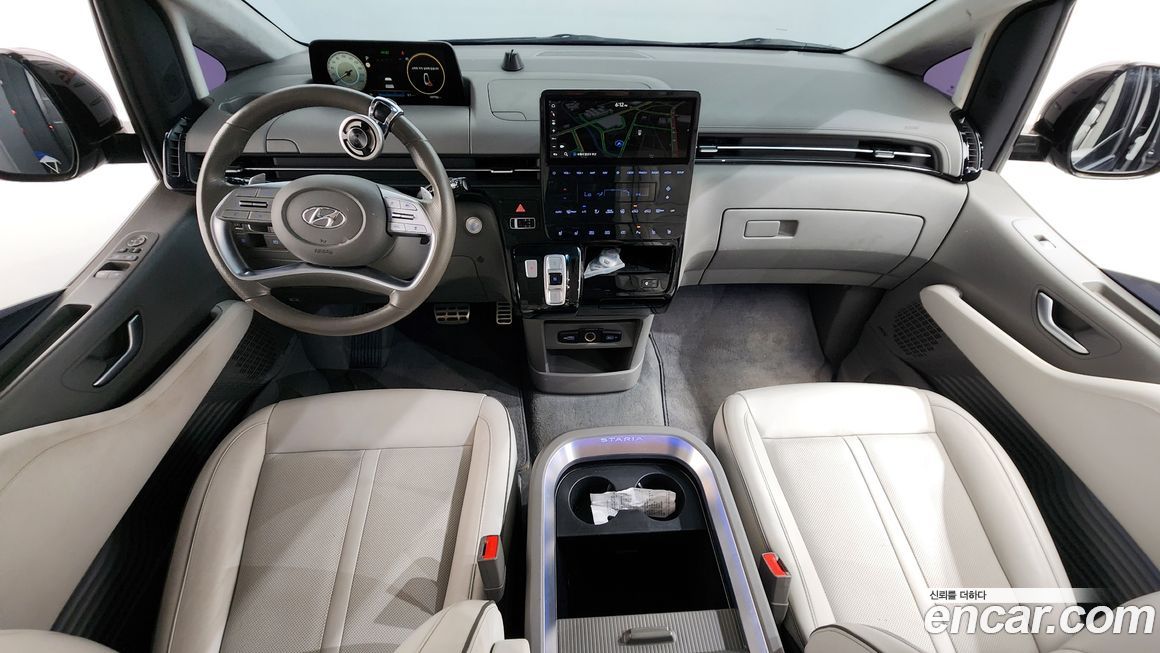 Hyundai Staria 2022
