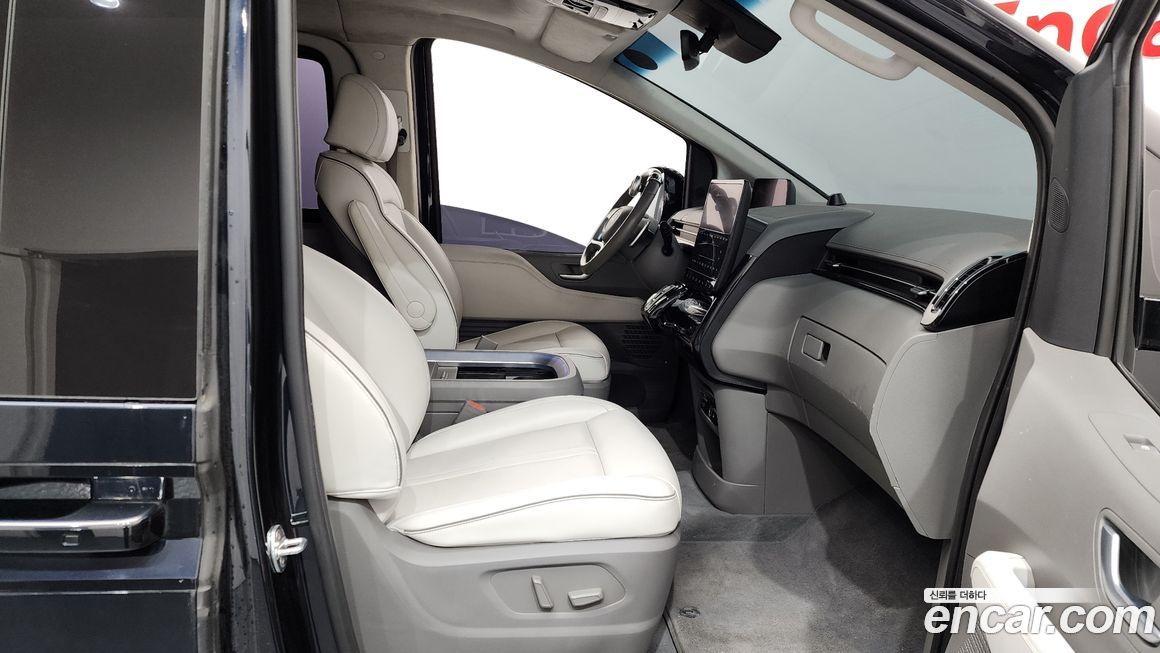 Hyundai Staria 2022