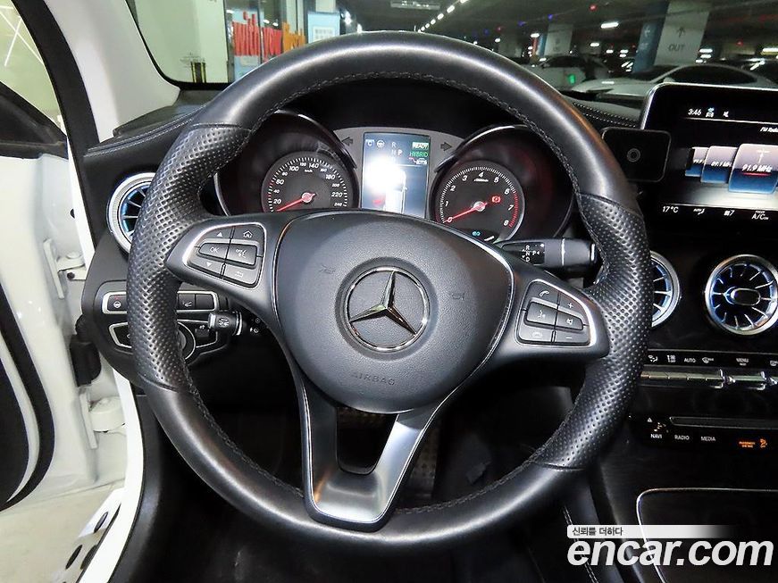 Mercedes-Benz GLC-Class 2019