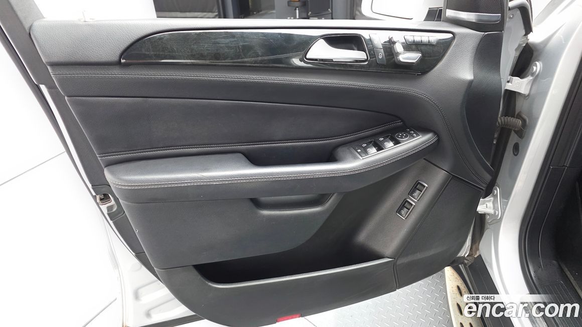 Mercedes-Benz GLS-Class 2017