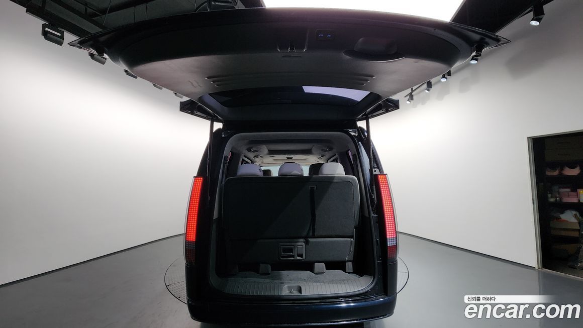 Hyundai Staria 2022