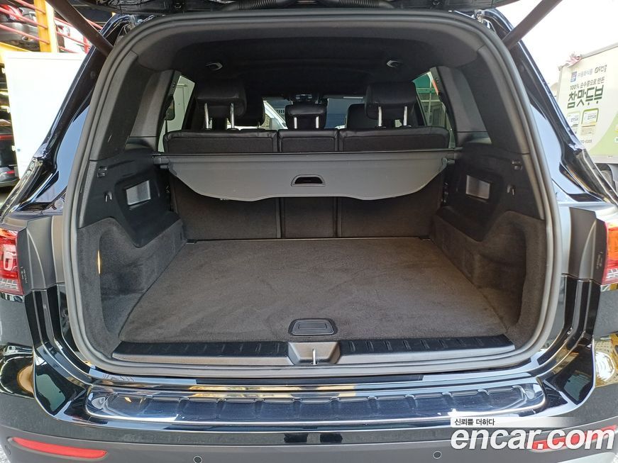 Mercedes-Benz GLB-Class 2021