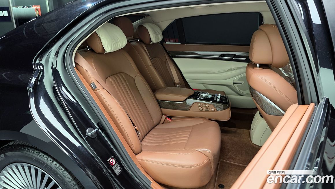 Genesis G90 2020