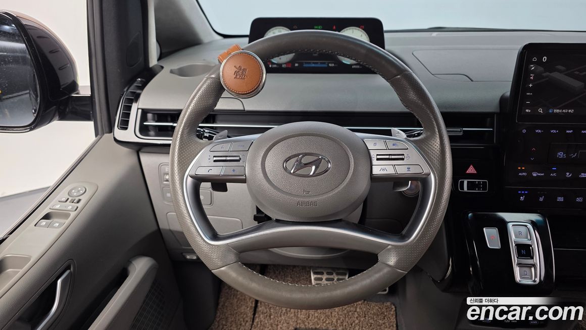 Hyundai Staria 2022