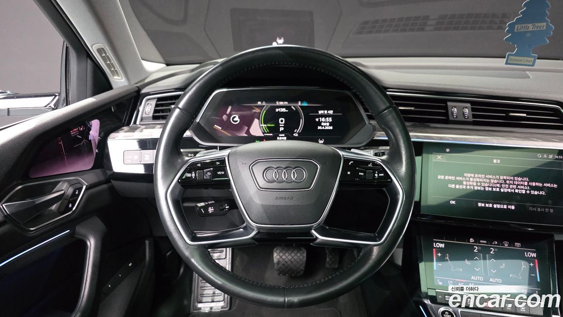 Audi e-tron 2021