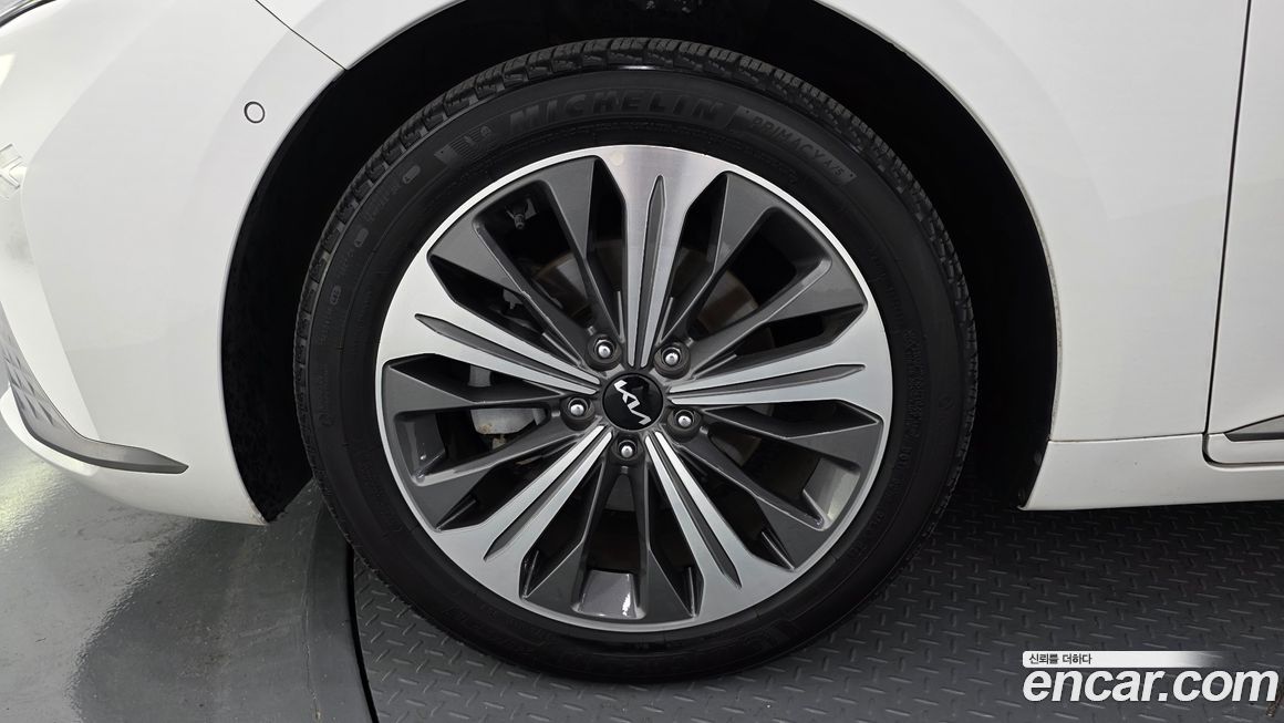 Kia K8 2023