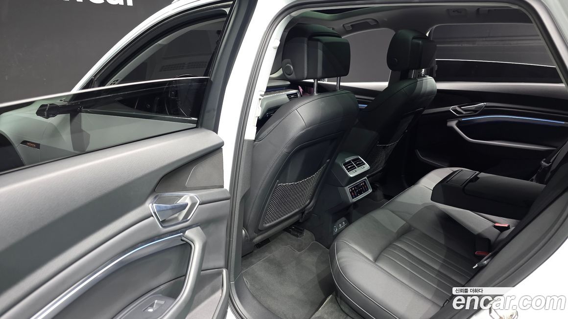Audi e-tron 2021