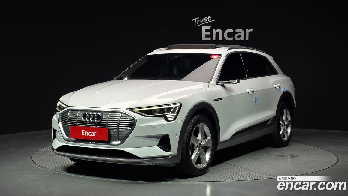 Audi e-tron 2021