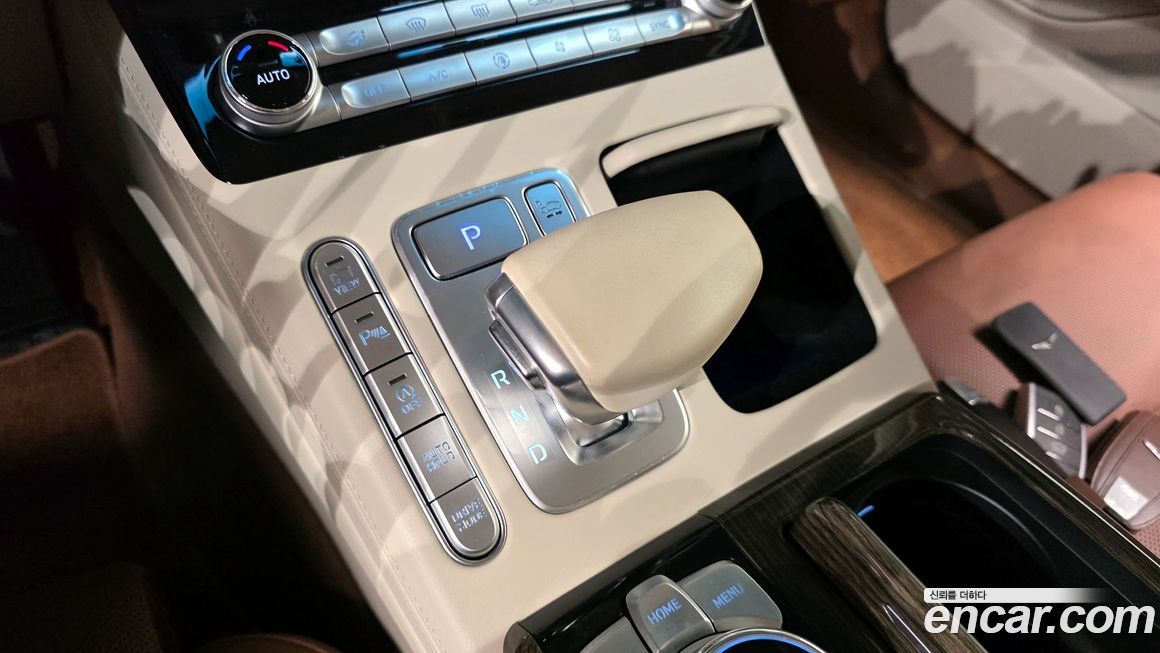 Genesis G90 2020