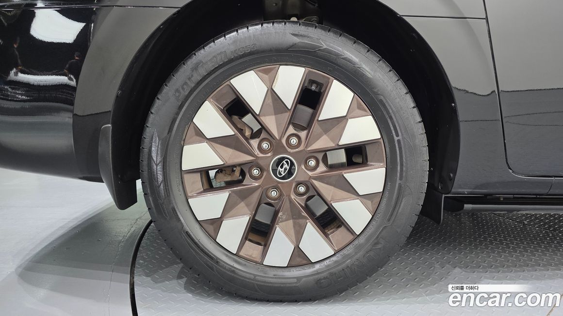 Hyundai Staria 2022