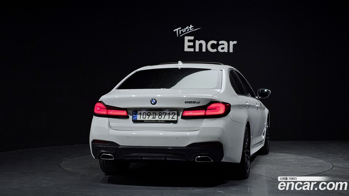 BMW 5-Series 2021