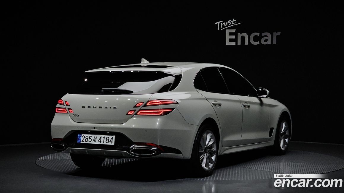 Genesis G70 2024