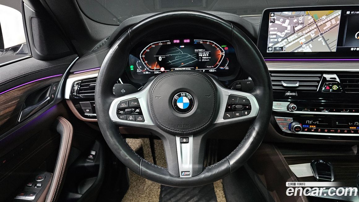 BMW 5-Series 2021