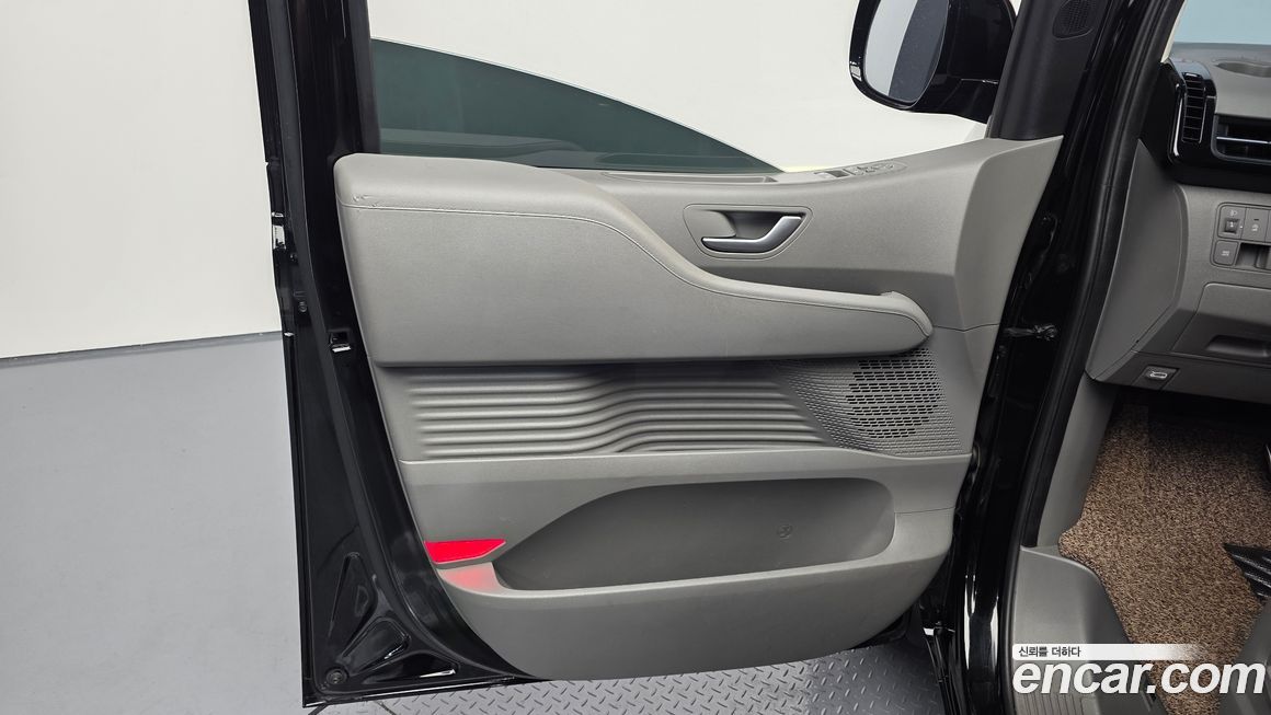 Hyundai Staria 2022