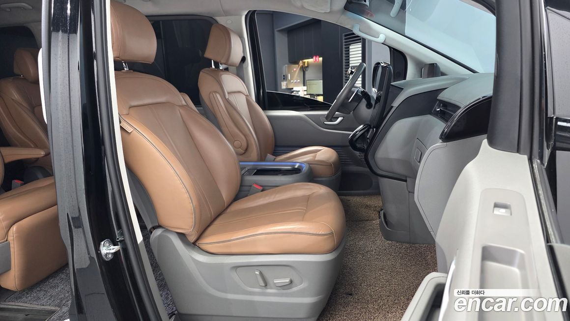 Hyundai Staria 2022