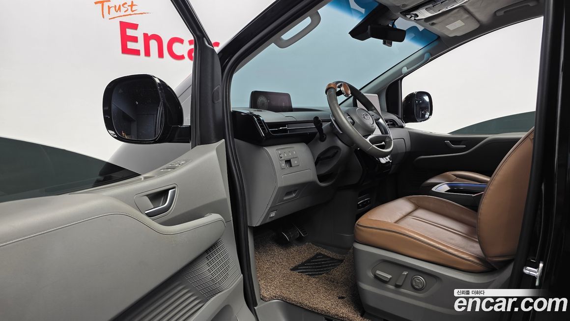 Hyundai Staria 2022
