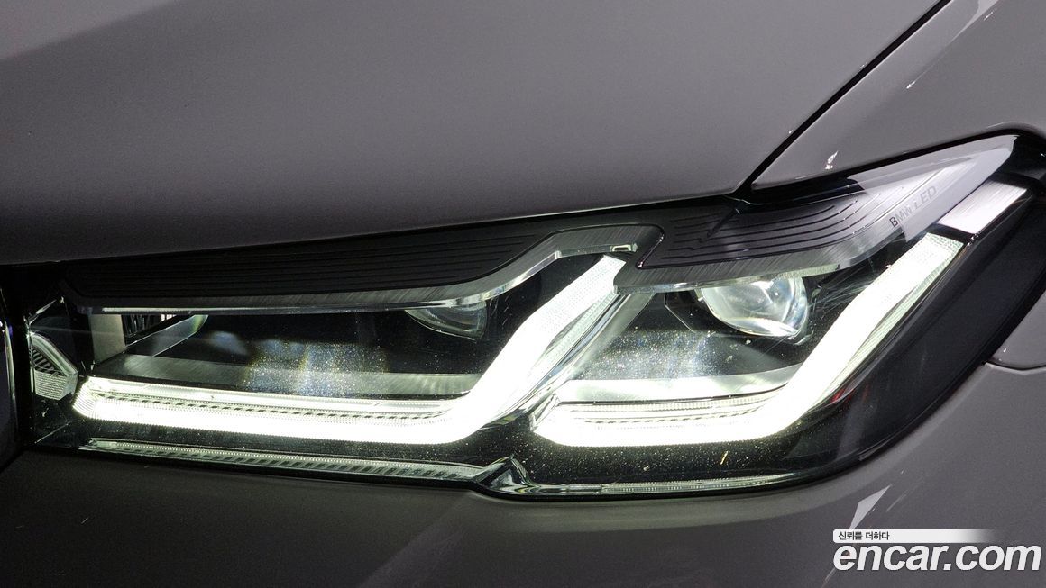 BMW 5-Series 2021