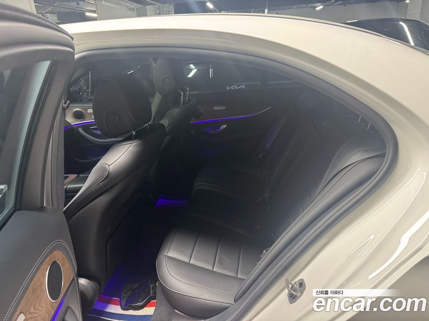Mercedes-Benz E-Class 2022