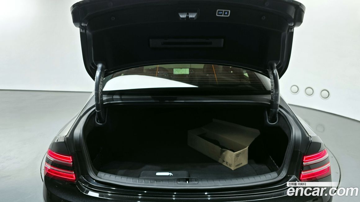 Genesis G80 2023