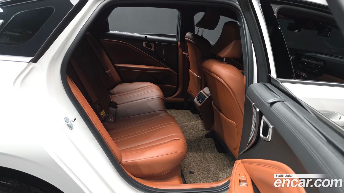 Kia K8 2025