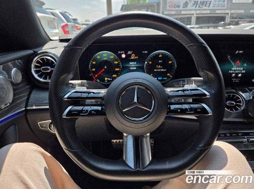 Mercedes-Benz E-Class 2021