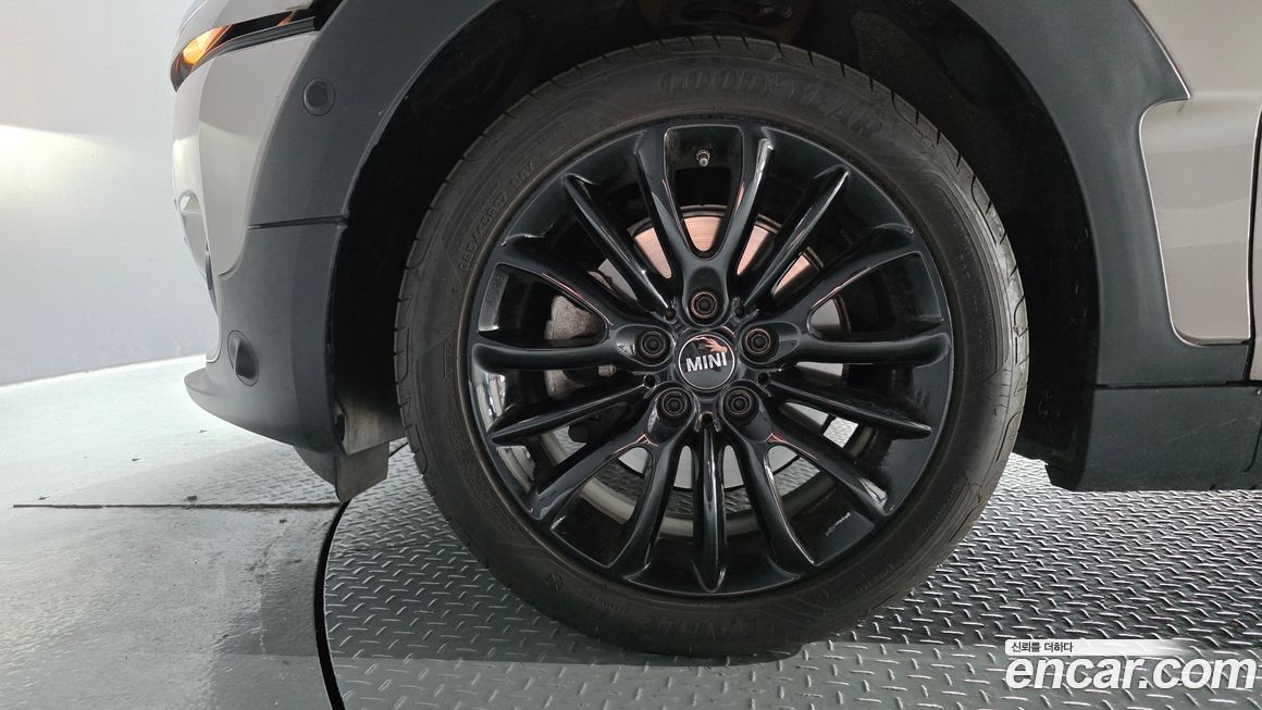 Mini Clubman 2024