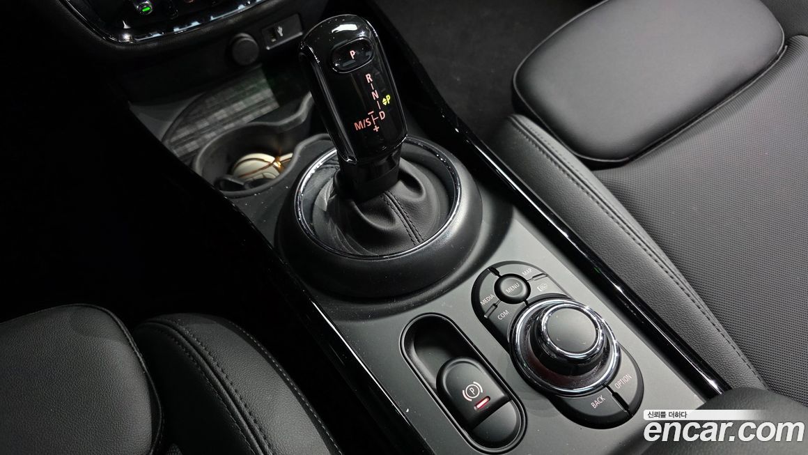 Mini Clubman 2024