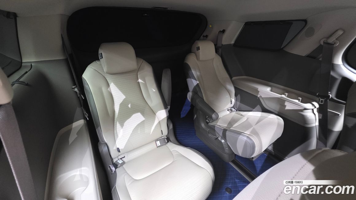 Kia Canival 2024