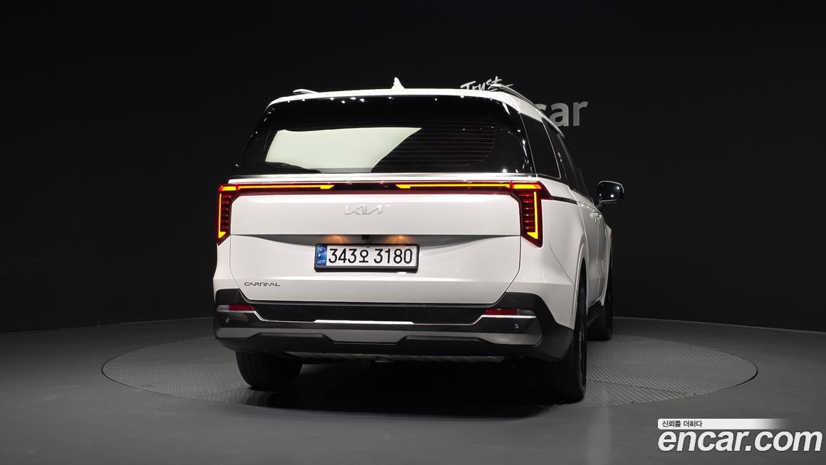 Kia Canival 2024