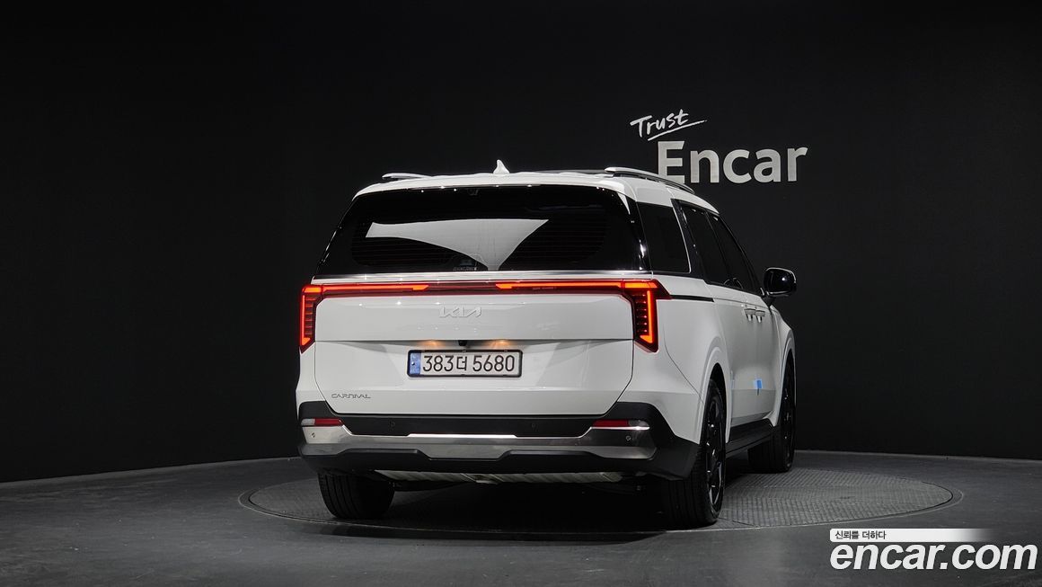 Kia Canival 2024