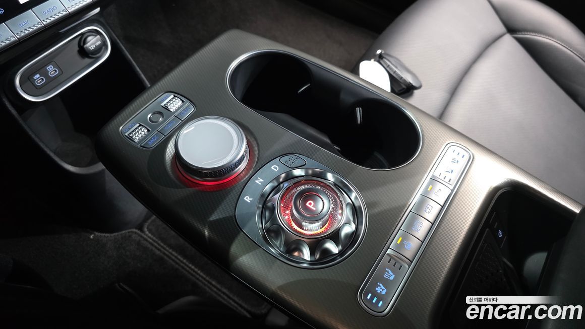 Genesis GV60 2022