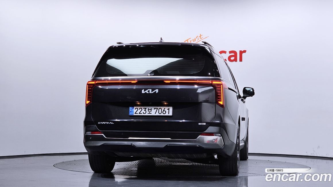 Kia Canival 2025